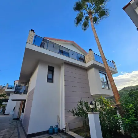 דירה Villa אלאניה