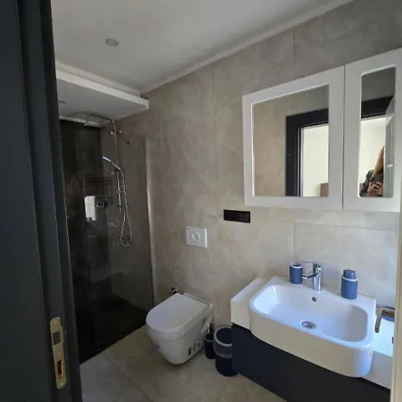 Villa * אלאניה